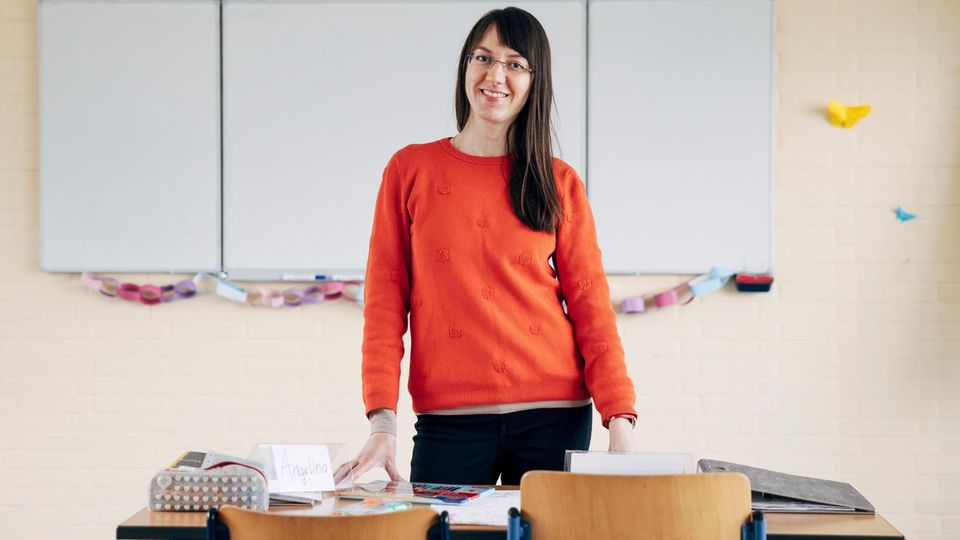 Iryna Mikulska in ihrem Klassenraum