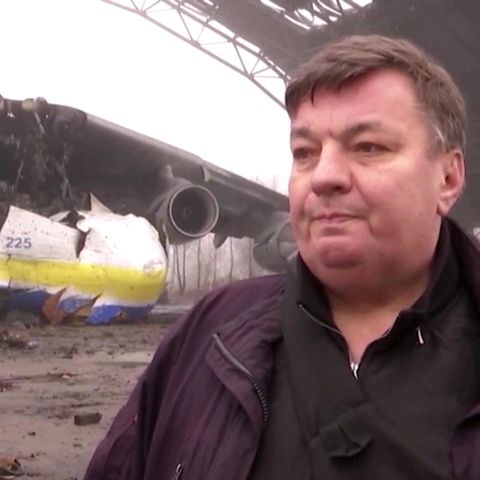 Antonow: Stammpilot besucht "seine" zerstörte An-225 (Video)