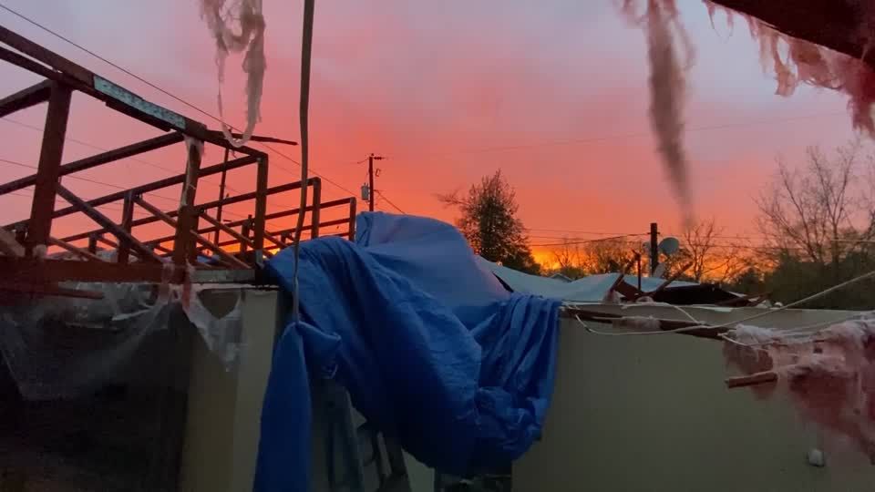 Video: Tote nach Tornados im Süden der USA Video: Tote nach Tornados im Süden der USA