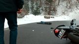Doch ein Unfall wirft das geordnete Leben Jacobis aus den Bahnen: Sein Sohn Julian ist mit einem Motoradfahrer kollidiert - und hat sich dann von der Unfallstelle entfernt. Der Richter besteht zunächst darauf, dass sich der Junge der Polizei stellt. Doch dann erfährt er, wer das Opfer ist: Es handelt sich um Zlatan Sailovic (Niko Lukic), den Sohn eines Mafiapaten.