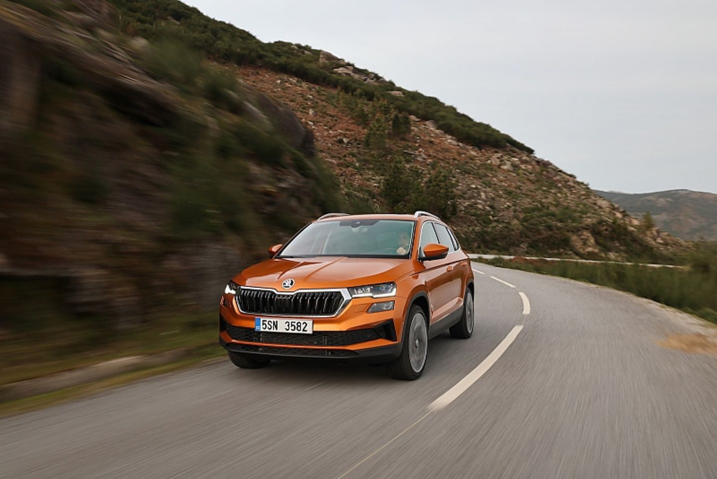 Skoda_Karoq_2.0_TDI_4x4-21.jpg