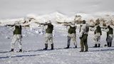 Reservisten der Karelia Brigade bei einer Schießübung