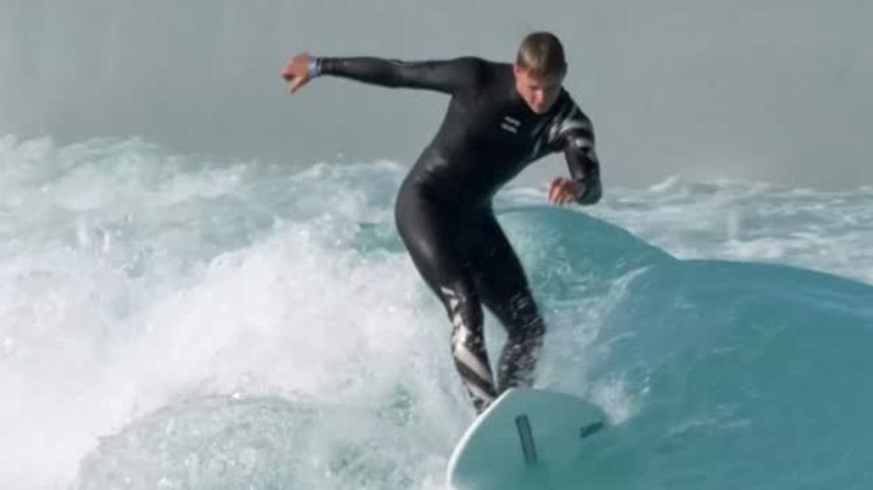 Formel 1: Mick Schumacher nimmt Surfunterricht vor Australien-GP (Video)