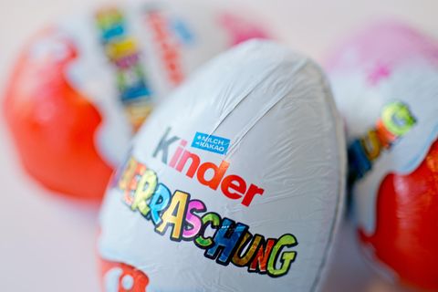 Vom Ferrero-Rückruf sind unter anderem Kinder-Überraschungseier betroffen