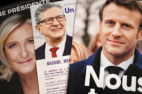 Wahlplakate von Marine Le Pen, Jean-Luc Mélenchon und Emmanuel Macron
