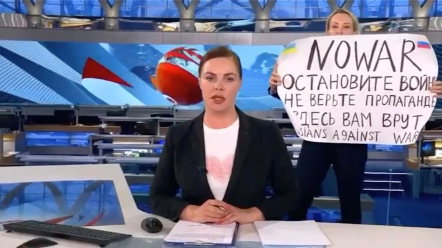 Marina Ovsyannikova: A whole generation grew up with Putin’s propaganda