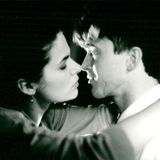 "Herzlich willkommen" (1990) ist die Verfilmung des gleichnamigen Romans von Walter Kempowski und erzählt von dem reaktionären Klima in einer Erziehungsanstalt im Nachkriegsdeutschland. Uwe Bohm verkörpert darin den aus der DDR übergesiedelten Friedrich Dombrowski, der sich in seine Vorgesetzte, die Erzieherin Barbara Auer verliebt. Regie führte auch hier Hark Bohm.