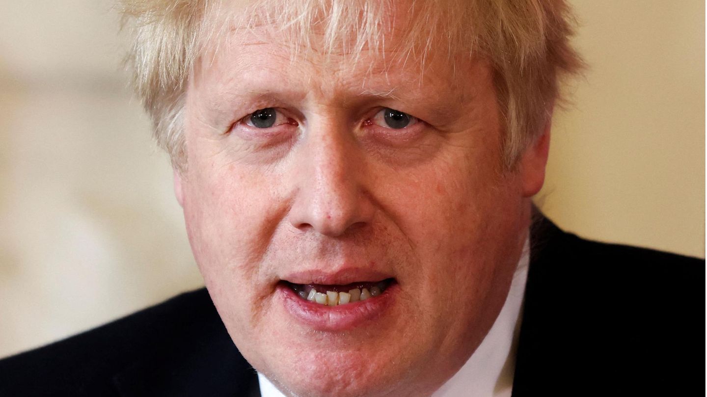 War in Ukraine: British PM Johnson meets Zelenskyy in Kyiv