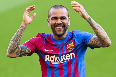 Dani Alves Barcelona 2021-22