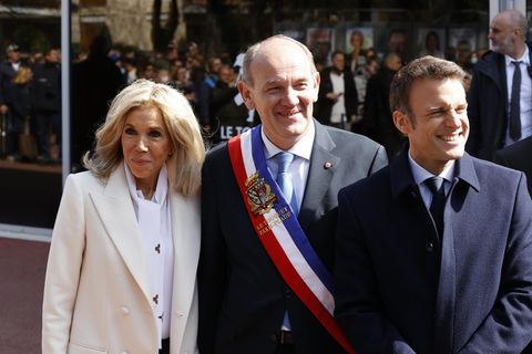 Brigitte und Emmanuel Macron gingen in Le Touquet zur Wahl