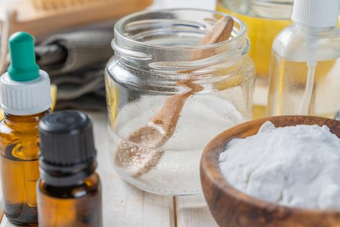 Natron: So einfach können Sie Shampoo und Gesichtsmasken herstellen