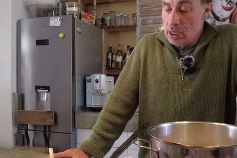 Energiekosten: "Ich sehe das eher als Chance": Wie Verbraucher auf die hohen Strom- und Gaspreisen reagieren