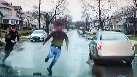 Ein Polizist in Grand Rapids verfolgt Patrick Lyoya, danach erschießt der Beamte den Mann