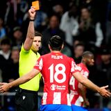 Nachdem der Tumult sich aufgelöst hat, verteilt Siebert Karten. Zwei Gelbe gehen an Savic und an Manchesters Nathan Aké. Felipe, der das Foul an Folden beging, sieht Gelb-Rot und fliegt in der Schlussphase vom Platz. Siebert lässt noch 13 Minuten Nachspielen, in denen Felipe seiner Mannschaft fehlt. Es bleibt bis zum Schlusspfiff beim 0:0 und Manchester City steht, womit Manchester City nach dem 1:0-Sieg aus dem Hinspiel in das Halbfinale der Champions League einzieht.