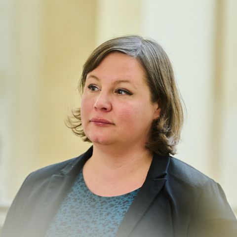 Antje Kapek gibt ihren Rücktritt bekannt.