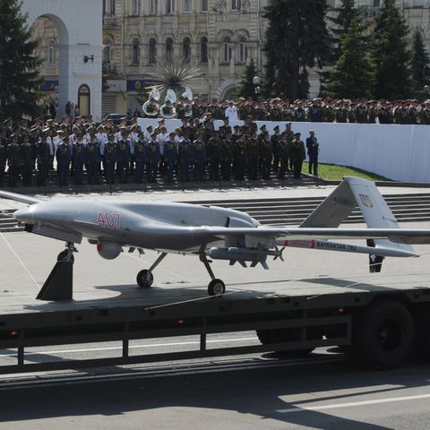 Eine TB2 auf der Unanhängigkeitsparade in Kiew im Jahr 2021.