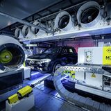 Ein Mercedes EQB, in den der identische Antriebsstrang 
eingebaut war, "fuhr" fünf Minuten hinterher