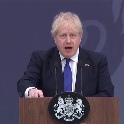 Umstrittenes Gesetz: Boris Johnson will Asylbewerber nach Ruanda abschieben – heftige Kritik aus der Opposition