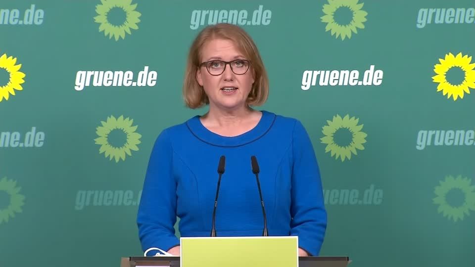 Video: Paus: "Auch mit mir im Ministerium wird es wieder eine klare Feministin geben" Video: Paus: "Auch mit mir im Ministerium wird es wieder eine klare Feministin geben"
