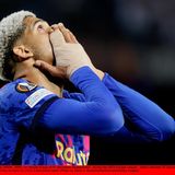 Da half auch kein Stoßgebet von Ronald Araujo. Obwohl der FC in der Schlussphase noch einmal Druck machte und sich nach einem 0:3-Rückstand ein 2:3 erkämpfte, reichte die Leistung am Ende nicht. Nach dem 1:1 im Hinspiel ist Barcelona draußen.