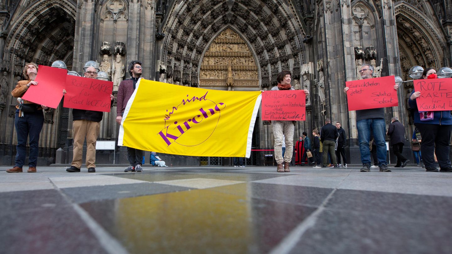 Protest vor dem Kölner Dom