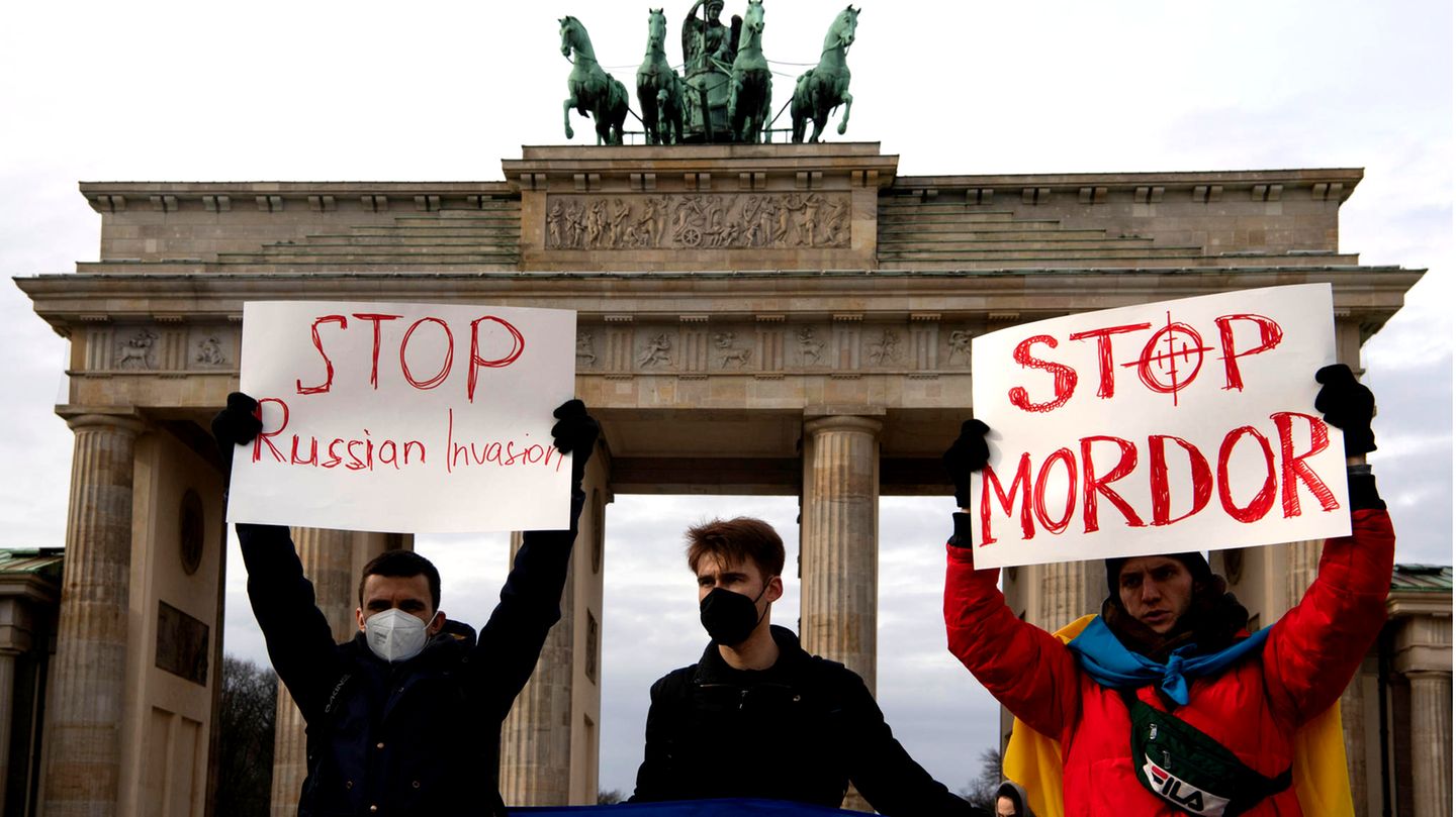 Language in the Ukraine war: “fighters for good” against “racists”