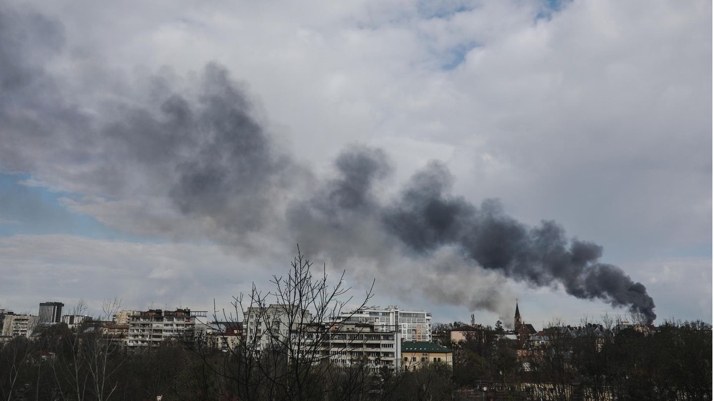 Ukraine war: Heavy rocket attacks hit Lviv – at least 6 dead