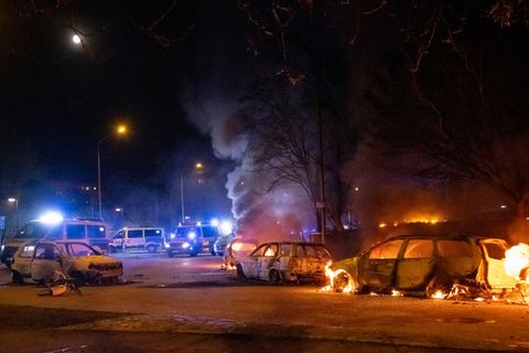 Brennende Autos in Malmö im Süden Schwedens