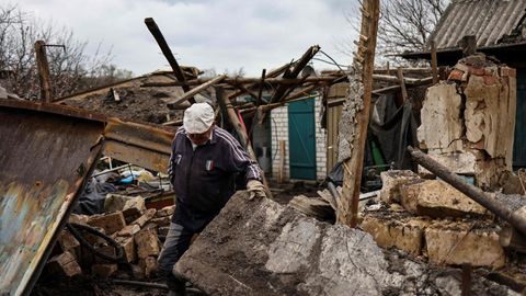 Zerstörungen in der Nowodruschesk in der ostukranischen Oblast Luhansk