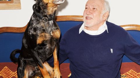 Thomas Elbert und sein Hund Grigio