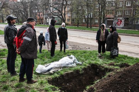 Beerdigung im Krieg