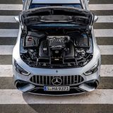 Unter der Fronthaube arbeitet im Mercedes AMG GT 63 S E Performance ein V8-Benziner