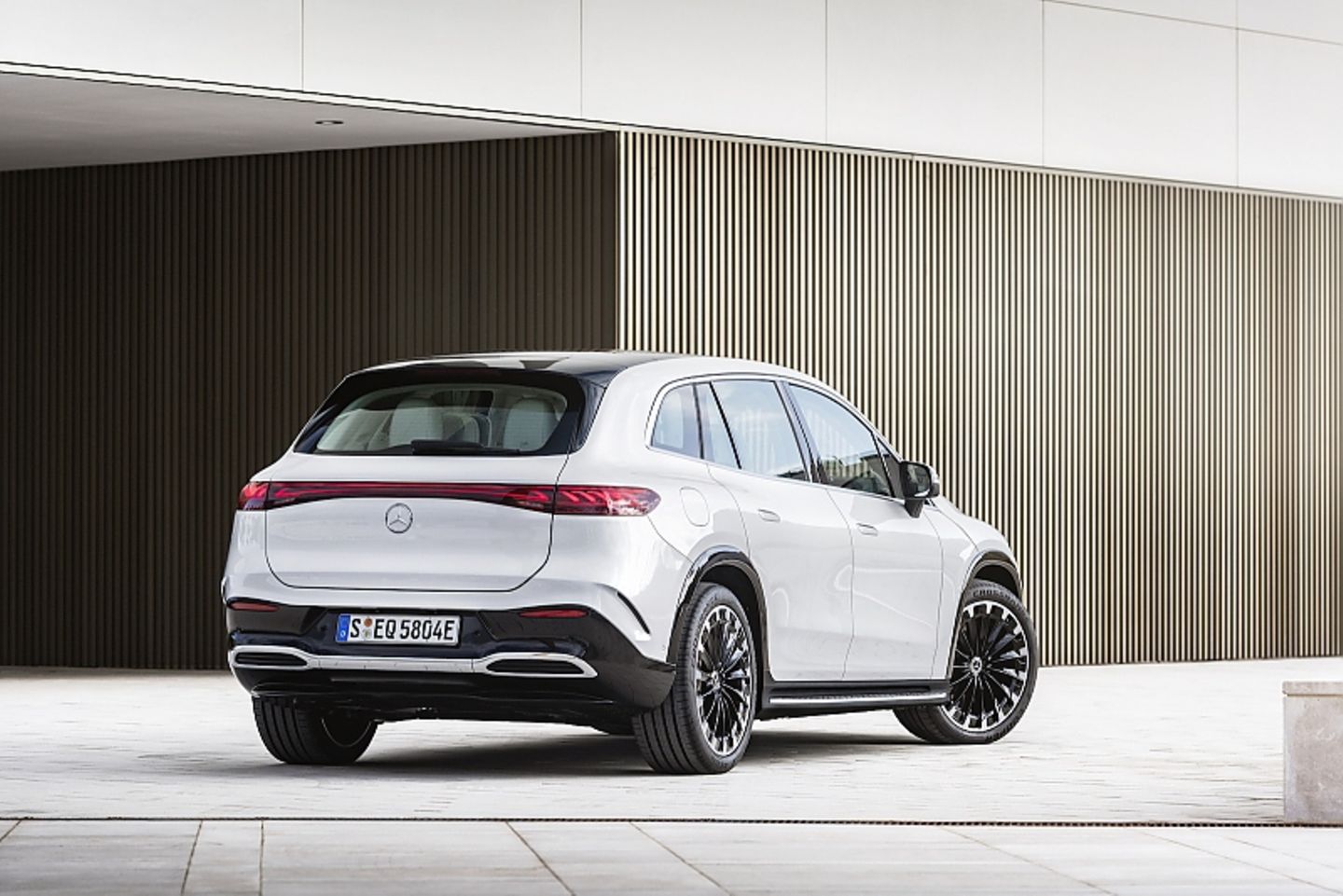 Mercedes EQS SUV 2023