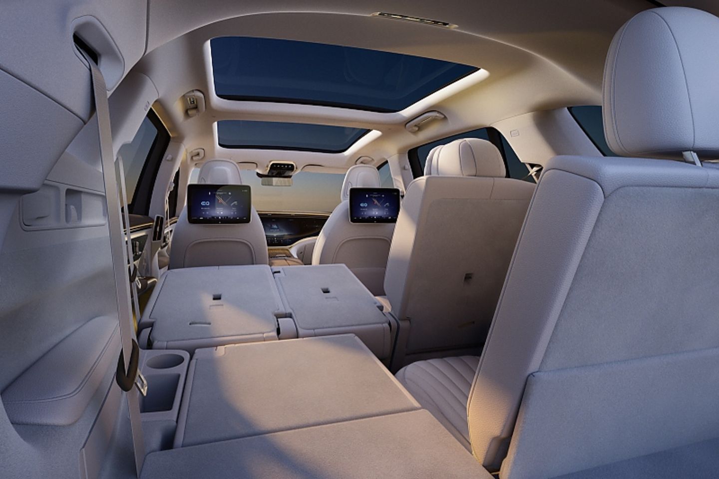 Mercedes EQS SUV 2023