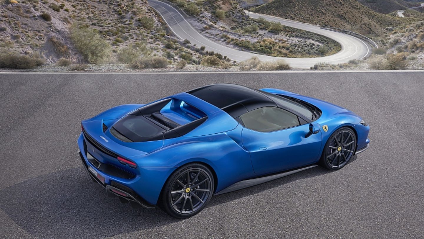 Ferrari 296 GTS 2022