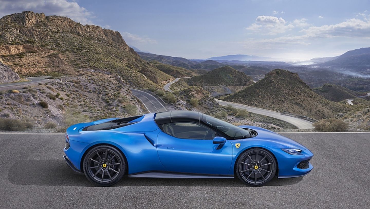 Ferrari 296 GTS 2022