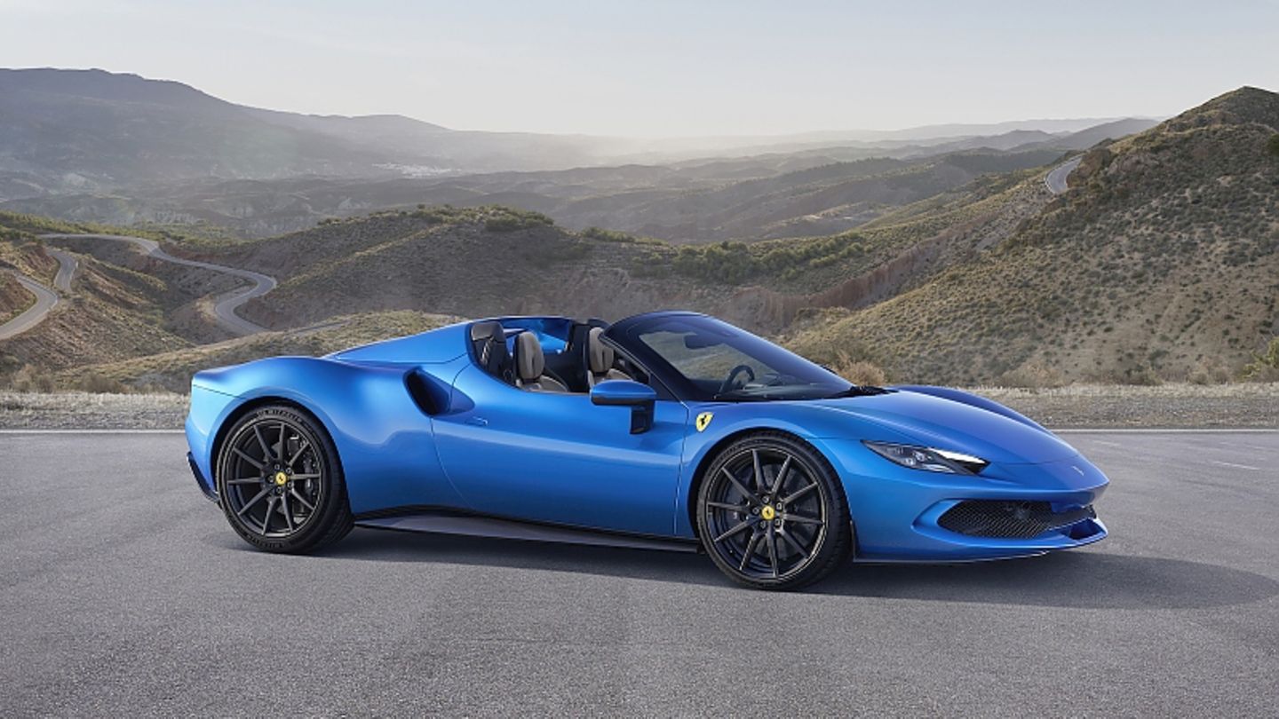 Ferrari 296 GTS 2022