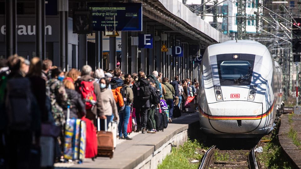 Das Kartellamt hat die Deutsche Bahn wegen Behinderung von Mobilitätsplattformen abgemahnt