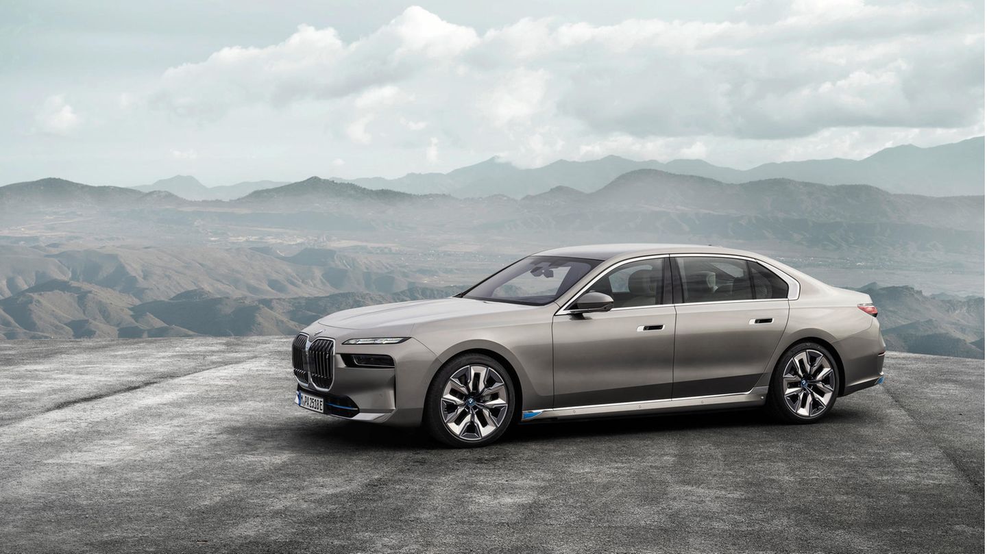 7 Series BMW as an electric car for the first time: New model brings luxury to four wheels
