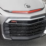 Die Front des CanAm Spyder F3 erinnert an einen Pkw-Kühler