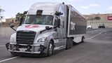 Autonom fahrender Freightliner Cascadia