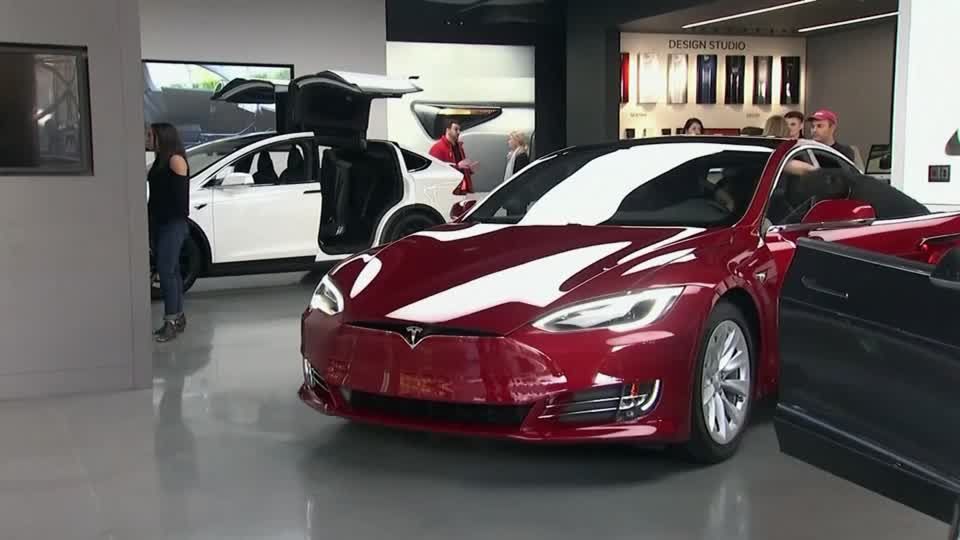 Video: Tesla übersteht Turbulenzen und glänzt mit Ertragskraft Video: Tesla übersteht Turbulenzen und glänzt mit Ertragskraft