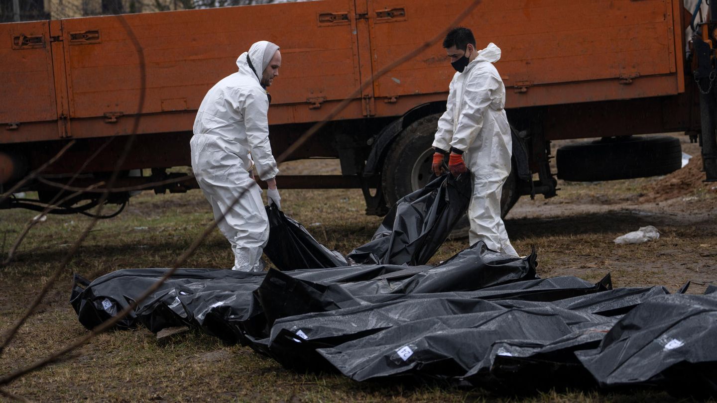 War in Ukraine: Police chief: More than 1000 dead found in Kiev region so far