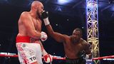 Whyte versucht immer wieder, Fury mit seiner langen Rechten zu erwischen, ...