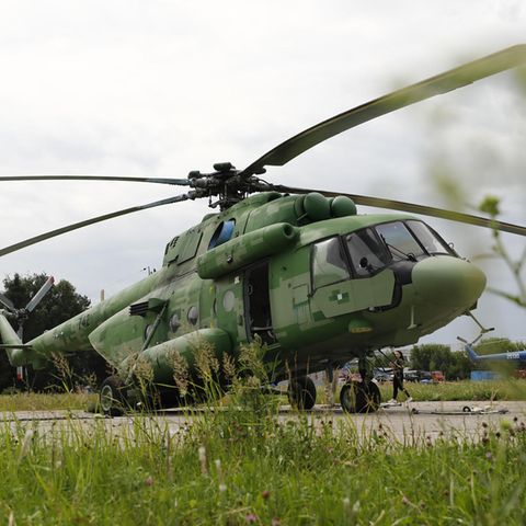 Hubschrauber russischer Bauart vom Typ Mi-17