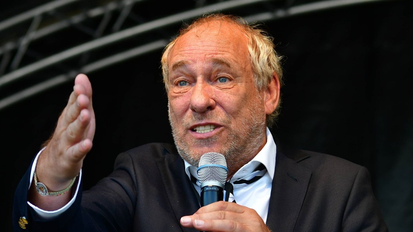 “The biggest mess”: Eintracht boss Peter Fischer shares against English football and Vladimir Putin “The biggest mess”: Eintracht boss Peter Fischer shares against English football and Vladimir Putin