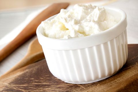 Eine kleine Schüssel mit Quark