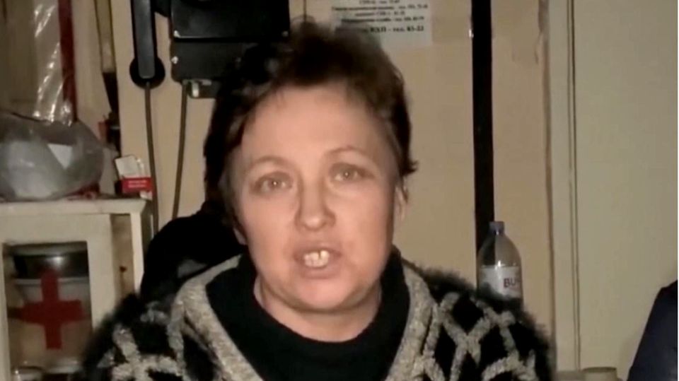 Krieg in Mariupol: Mutter sendet verzweifelte Videobotschaft aus Stahlwerk