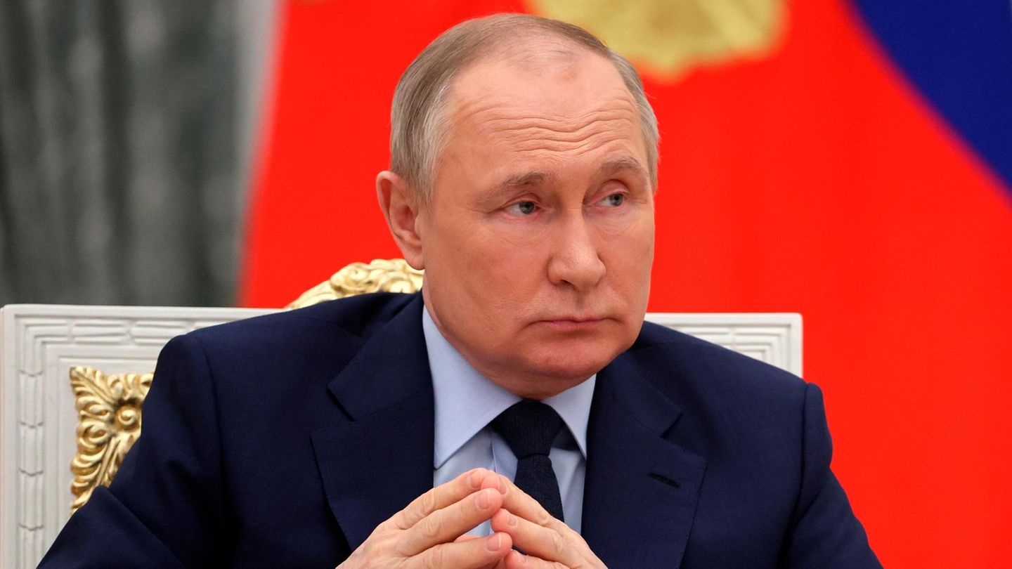 Ukraine War: How Putin Secures Backing in Russia (Video)