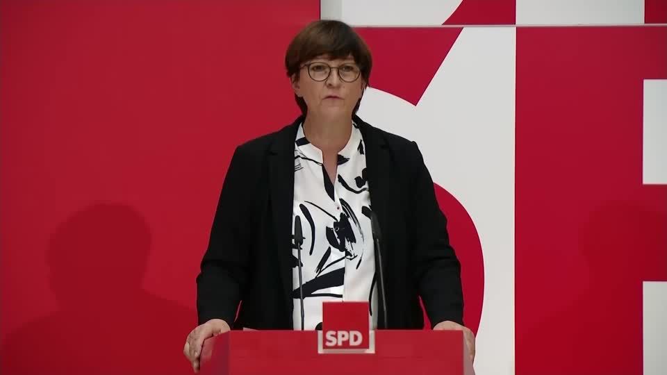Video: Esken - Schröder sollte aus SPD austreten Video: Esken - Schröder sollte aus SPD austreten
